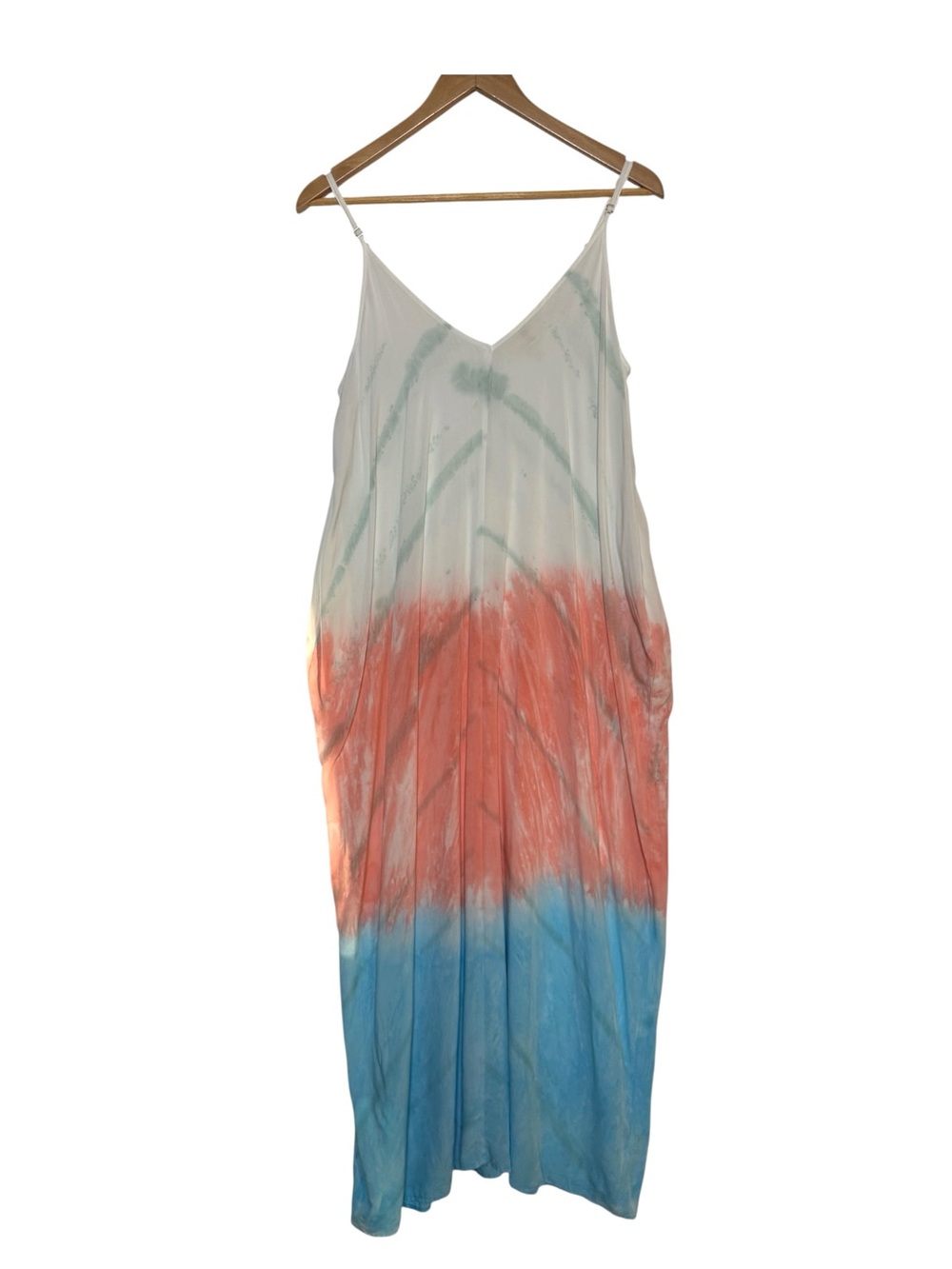 Love Stitch women’s tie-dye summer maxi dress, covers up size S/M NWOT
